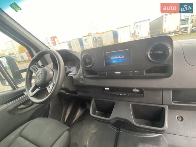 Белый Мерседес Sprinter, объемом двигателя 0 л и пробегом 240 тыс. км за 24000 $, фото 9 на Automoto.ua
