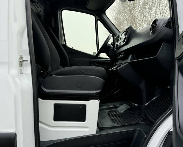 Білий Мерседес Sprinter, об'ємом двигуна 2.2 л та пробігом 272 тис. км за 24800 $, фото 8 на Automoto.ua