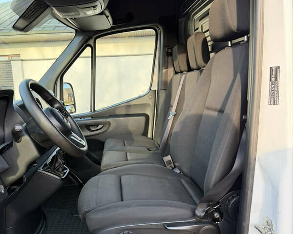 Білий Мерседес Sprinter, об'ємом двигуна 0 л та пробігом 295 тис. км за 22300 $, фото 8 на Automoto.ua