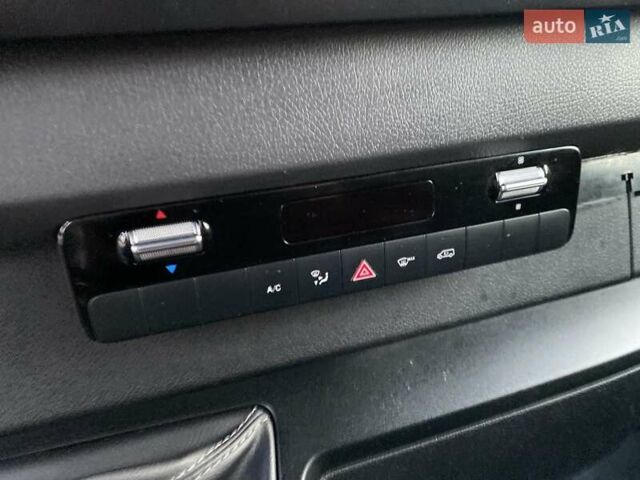 Белый Мерседес Sprinter, объемом двигателя 2.2 л и пробегом 156 тыс. км за 23550 $, фото 48 на Automoto.ua