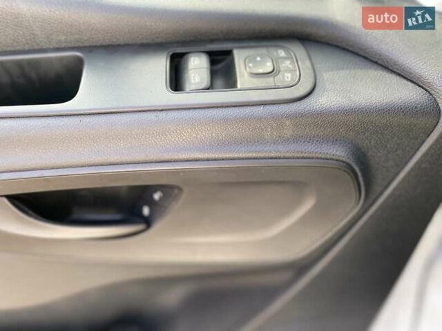 Белый Мерседес Sprinter, объемом двигателя 2.2 л и пробегом 256 тыс. км за 24500 $, фото 50 на Automoto.ua