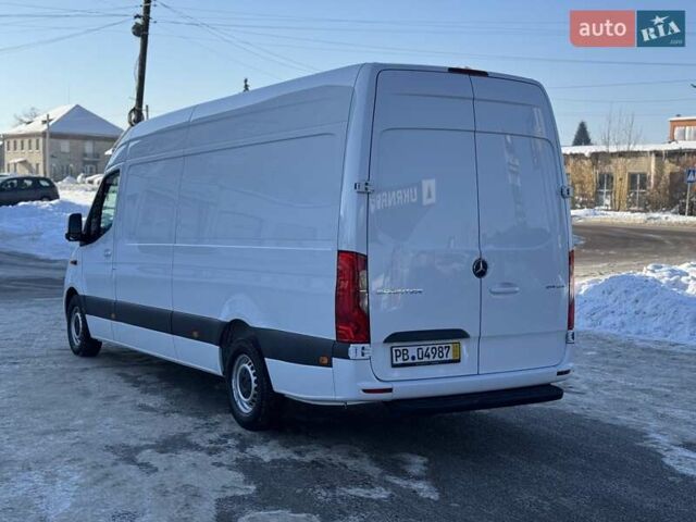 Белый Мерседес Sprinter, объемом двигателя 2.14 л и пробегом 261 тыс. км за 25500 $, фото 8 на Automoto.ua