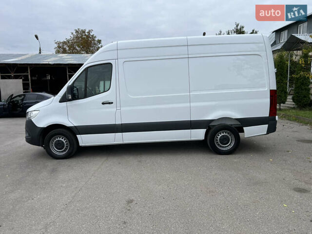 Белый Мерседес Sprinter, объемом двигателя 2.2 л и пробегом 237 тыс. км за 23500 $, фото 2 на Automoto.ua