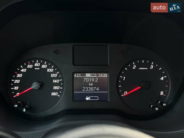 Белый Мерседес Sprinter, объемом двигателя 2.14 л и пробегом 233 тыс. км за 21700 $, фото 19 на Automoto.ua