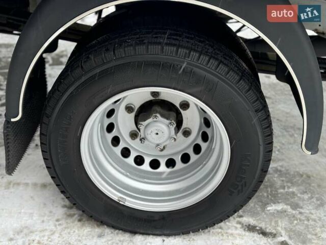 Белый Мерседес Sprinter, объемом двигателя 2.2 л и пробегом 260 тыс. км за 33000 $, фото 11 на Automoto.ua