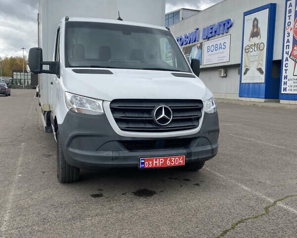 Белый Мерседес Sprinter, объемом двигателя 0 л и пробегом 240 тыс. км за 24000 $, фото 2 на Automoto.ua