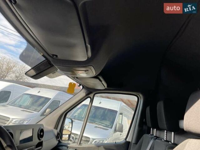 Белый Мерседес Sprinter, объемом двигателя 2.2 л и пробегом 256 тыс. км за 24500 $, фото 34 на Automoto.ua