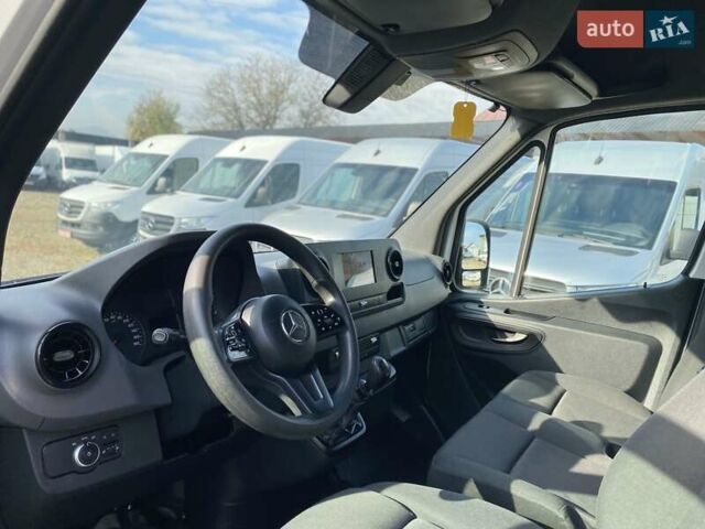 Белый Мерседес Sprinter, объемом двигателя 2.2 л и пробегом 256 тыс. км за 24500 $, фото 35 на Automoto.ua