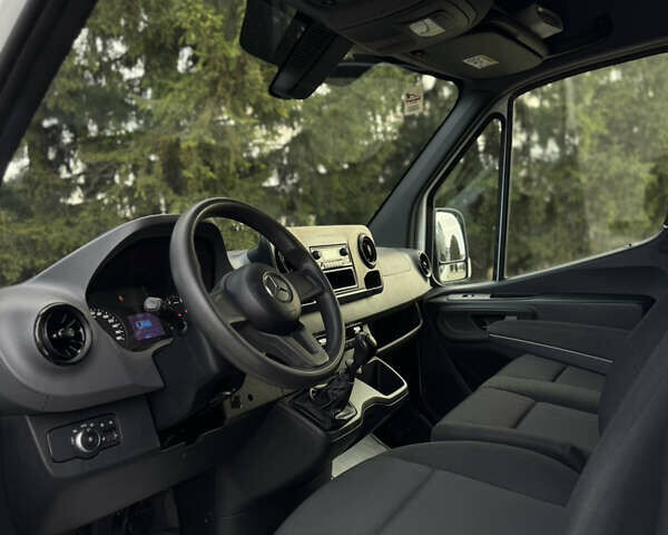 Белый Мерседес Sprinter, объемом двигателя 2.14 л и пробегом 233 тыс. км за 21700 $, фото 28 на Automoto.ua