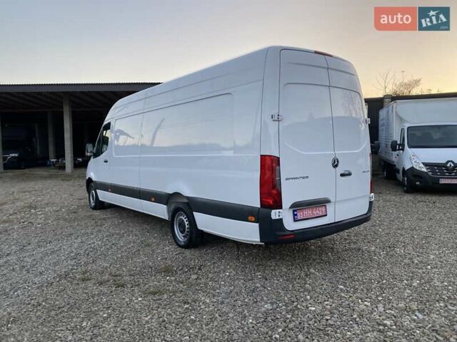 Белый Мерседес Sprinter, объемом двигателя 2.2 л и пробегом 156 тыс. км за 23550 $, фото 9 на Automoto.ua