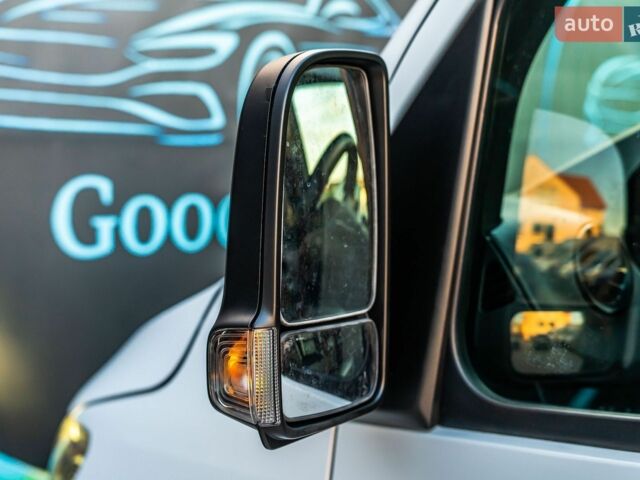 Белый Мерседес Sprinter, объемом двигателя 2.2 л и пробегом 218 тыс. км за 34500 $, фото 63 на Automoto.ua