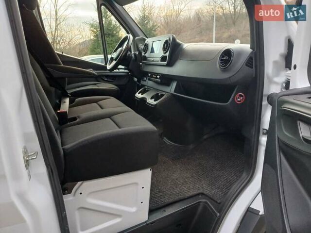Білий Мерседес Sprinter, об'ємом двигуна 2.2 л та пробігом 296 тис. км за 23999 $, фото 9 на Automoto.ua