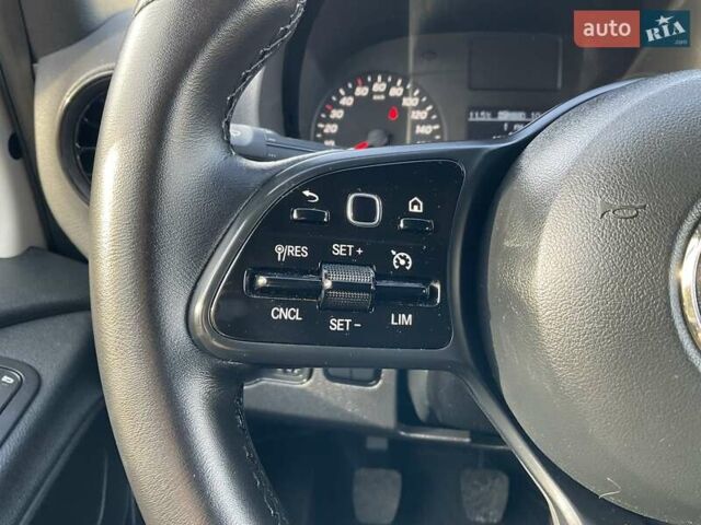 Белый Мерседес Sprinter, объемом двигателя 2.2 л и пробегом 169 тыс. км за 21499 $, фото 46 на Automoto.ua