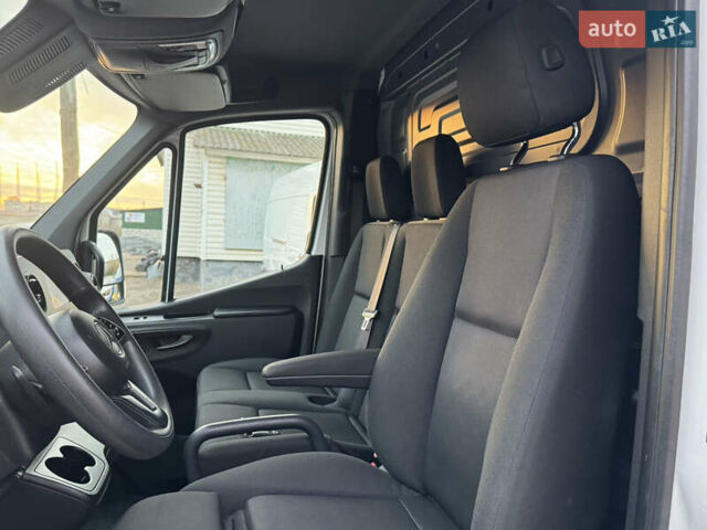 Мерседес Sprinter 2019 в Ровно на Automoto.ua Белый Мерседес Sprinter, объемом двигателя 2.2 л и пробегом 269 тыс. км за 34800 $, фото 28 на Automoto.ua