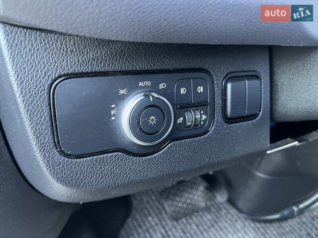 Білий Мерседес Sprinter, об'ємом двигуна 2.14 л та пробігом 300 тис. км за 22900 $, фото 35 на Automoto.ua