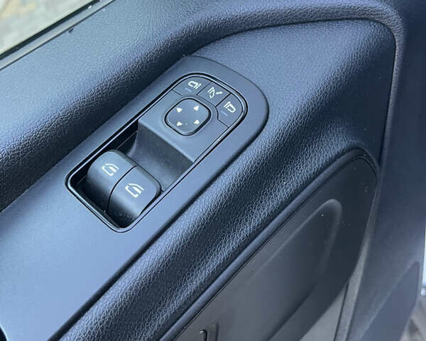 Білий Мерседес Sprinter, об'ємом двигуна 2.14 л та пробігом 300 тис. км за 22900 $, фото 29 на Automoto.ua