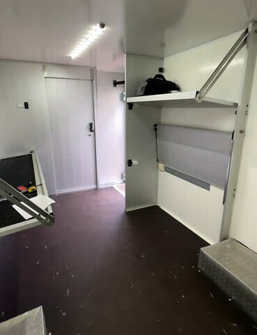 Белый Мерседес Sprinter, объемом двигателя 2.14 л и пробегом 156 тыс. км за 25600 $, фото 6 на Automoto.ua