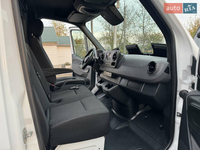Мерседес Sprinter 2019 в Ровно на Automoto.ua Белый Мерседес Sprinter, объемом двигателя 2.2 л и пробегом 269 тыс. км за 34800 $, фото 43 на Automoto.ua