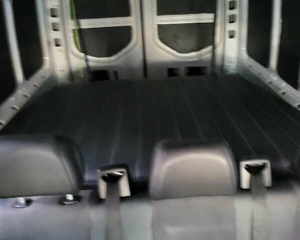 Белый Мерседес Sprinter, объемом двигателя 3 л и пробегом 142 тыс. км за 55000 $, фото 17 на Automoto.ua