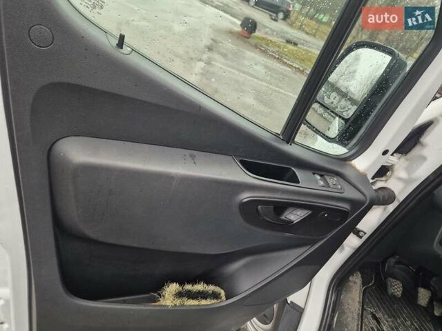 Білий Мерседес Sprinter, об'ємом двигуна 2.2 л та пробігом 186 тис. км за 30900 $, фото 10 на Automoto.ua