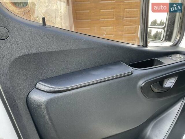 Белый Мерседес Sprinter, объемом двигателя 2.2 л и пробегом 169 тыс. км за 21499 $, фото 16 на Automoto.ua