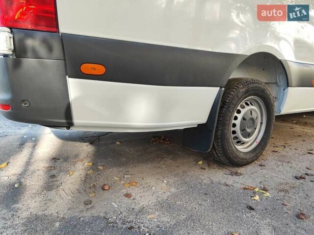 Белый Мерседес Sprinter, объемом двигателя 2.14 л и пробегом 406 тыс. км за 19500 $, фото 1 на Automoto.ua