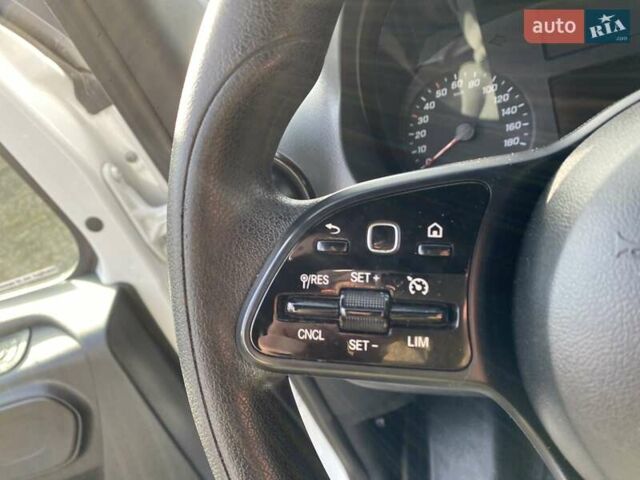 Белый Мерседес Sprinter, объемом двигателя 2.2 л и пробегом 256 тыс. км за 24500 $, фото 44 на Automoto.ua