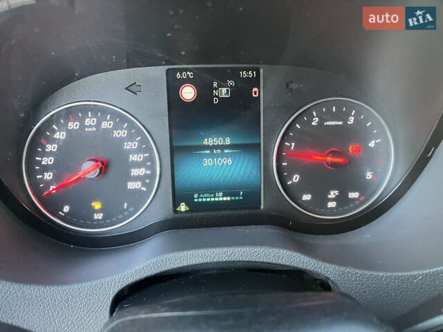 Білий Мерседес Sprinter, об'ємом двигуна 2.14 л та пробігом 300 тис. км за 22900 $, фото 67 на Automoto.ua