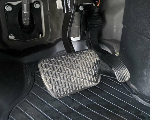 Білий Мерседес Sprinter, об'ємом двигуна 2.99 л та пробігом 530 тис. км за 24300 $, фото 27 на Automoto.ua