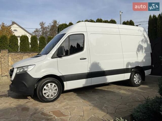 Белый Мерседес Sprinter, объемом двигателя 2.2 л и пробегом 169 тыс. км за 21499 $, фото 7 на Automoto.ua