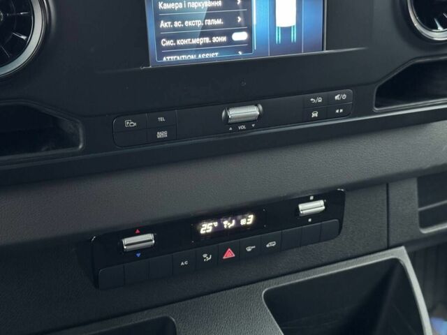 Белый Мерседес Sprinter, объемом двигателя 2.2 л и пробегом 200 тыс. км за 28900 $, фото 23 на Automoto.ua