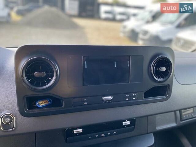 Белый Мерседес Sprinter, объемом двигателя 2.2 л и пробегом 256 тыс. км за 24500 $, фото 37 на Automoto.ua