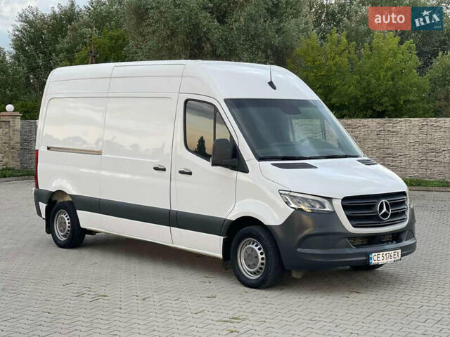 Белый Мерседес Sprinter, объемом двигателя 2.2 л и пробегом 46 тыс. км за 27600 $, фото 1 на Automoto.ua