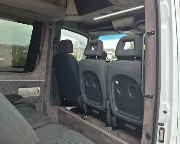Белый Мерседес Sprinter, объемом двигателя 3 л и пробегом 353 тыс. км за 43500 $, фото 6 на Automoto.ua