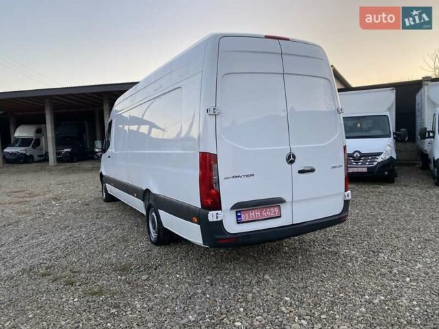Белый Мерседес Sprinter, объемом двигателя 2.2 л и пробегом 156 тыс. км за 23550 $, фото 8 на Automoto.ua