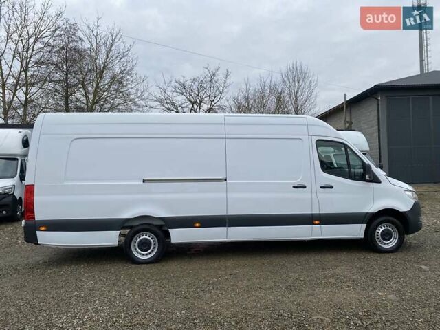 Белый Мерседес Sprinter, объемом двигателя 2.2 л и пробегом 165 тыс. км за 22880 $, фото 13 на Automoto.ua