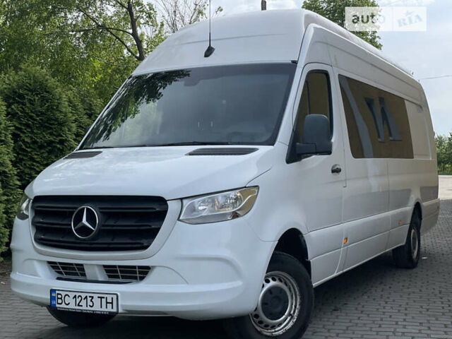 Белый Мерседес Sprinter, объемом двигателя 2.14 л и пробегом 342 тыс. км за 31500 $, фото 2 на Automoto.ua