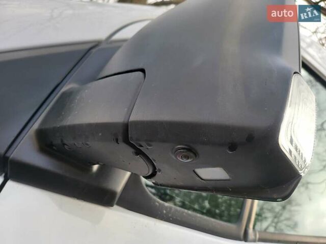 Белый Мерседес Sprinter, объемом двигателя 3 л и пробегом 142 тыс. км за 55000 $, фото 5 на Automoto.ua