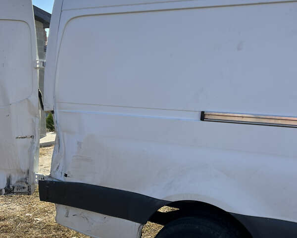 Белый Мерседес Sprinter, объемом двигателя 3.2 л и пробегом 110 тыс. км за 35000 $, фото 12 на Automoto.ua