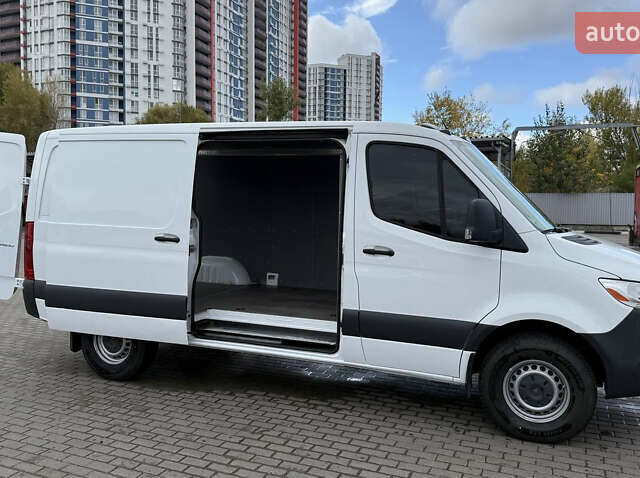 Білий Мерседес Sprinter, об'ємом двигуна 3 л та пробігом 205 тис. км за 34999 $, фото 8 на Automoto.ua