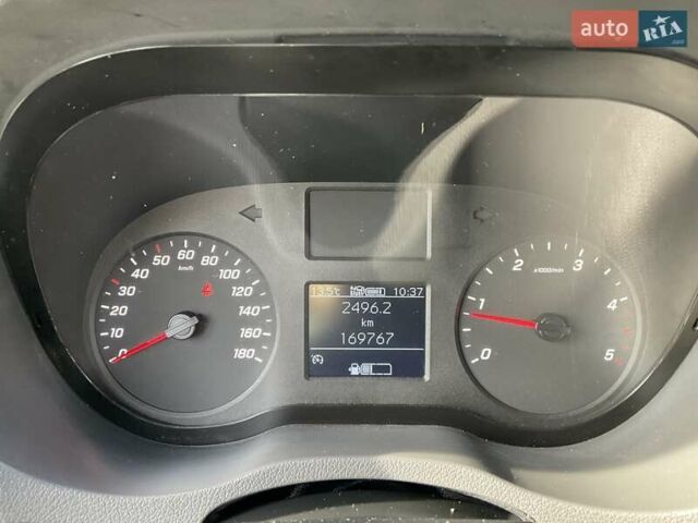 Белый Мерседес Sprinter, объемом двигателя 2.2 л и пробегом 169 тыс. км за 21499 $, фото 35 на Automoto.ua