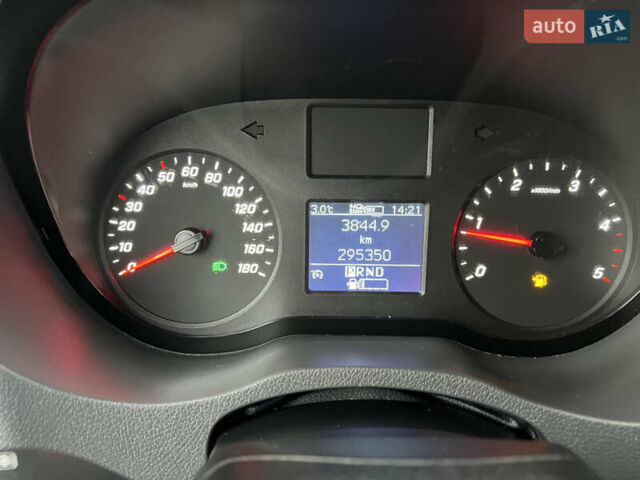 Белый Мерседес Sprinter, объемом двигателя 2.14 л и пробегом 295 тыс. км за 26900 $, фото 27 на Automoto.ua