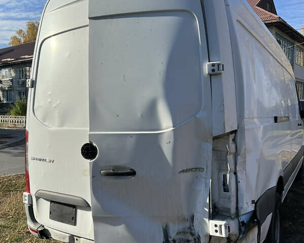 Белый Мерседес Sprinter, объемом двигателя 3.2 л и пробегом 110 тыс. км за 35000 $, фото 20 на Automoto.ua