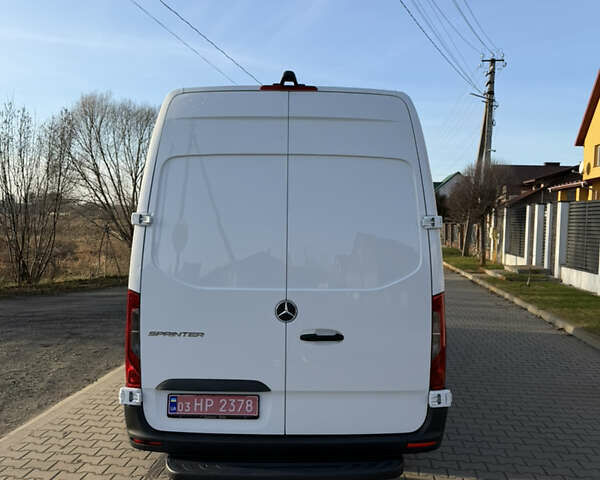 Білий Мерседес Sprinter, об'ємом двигуна 0 л та пробігом 295 тис. км за 22300 $, фото 6 на Automoto.ua