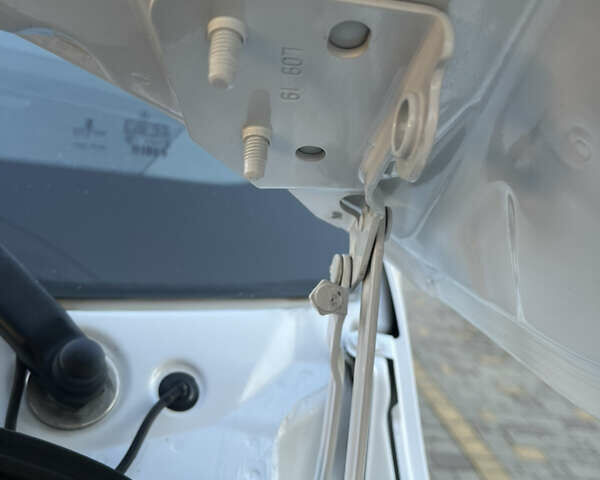 Білий Мерседес Sprinter, об'ємом двигуна 2.14 л та пробігом 300 тис. км за 22900 $, фото 78 на Automoto.ua