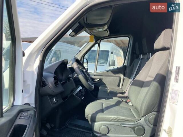Белый Мерседес Sprinter, объемом двигателя 2.2 л и пробегом 256 тыс. км за 24500 $, фото 31 на Automoto.ua