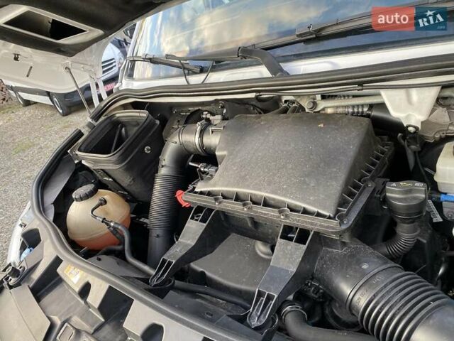 Белый Мерседес Sprinter, объемом двигателя 2.2 л и пробегом 165 тыс. км за 23350 $, фото 56 на Automoto.ua