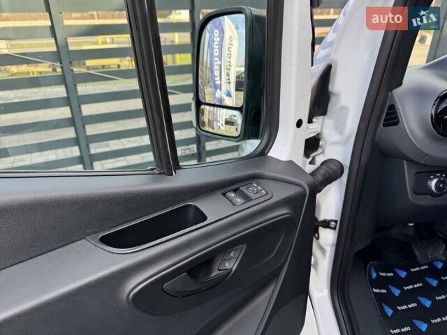Белый Мерседес Sprinter, объемом двигателя 2.2 л и пробегом 364 тыс. км за 26500 $, фото 14 на Automoto.ua