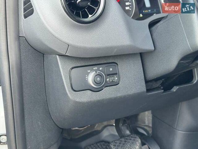 Белый Мерседес Sprinter, объемом двигателя 2.2 л и пробегом 364 тыс. км за 26500 $, фото 15 на Automoto.ua