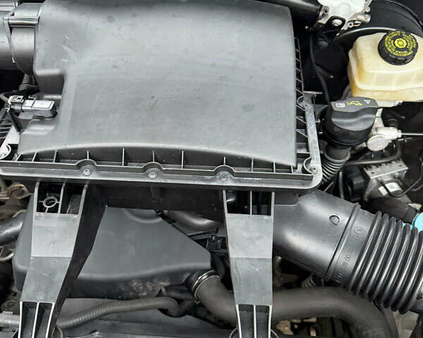 Белый Мерседес Sprinter, объемом двигателя 2.2 л и пробегом 301 тыс. км за 32900 $, фото 17 на Automoto.ua